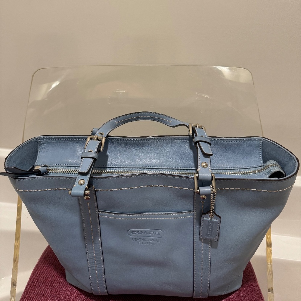 Vintage. Light Blue Authentic Coach Tote